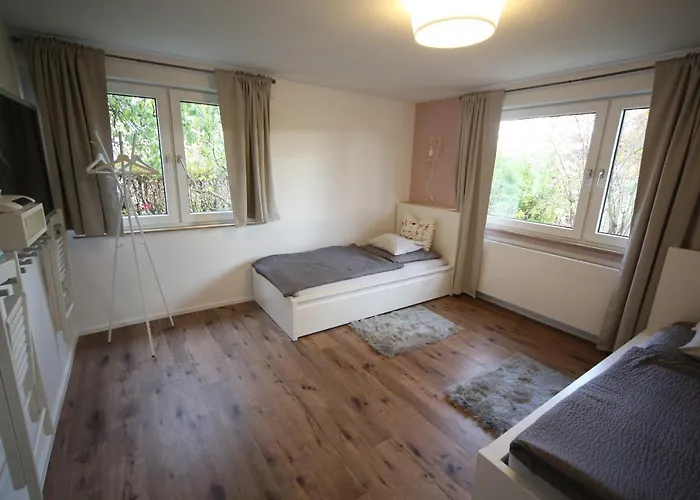 ゲストハウス Michaelsbergblick Bönnigheim